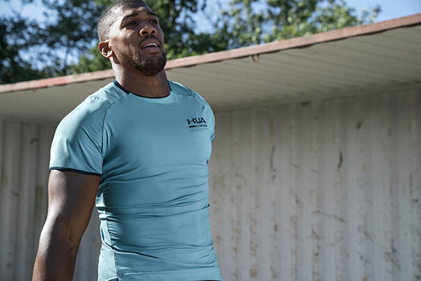 Kläderna som ska hålla kroppen sval i hettan