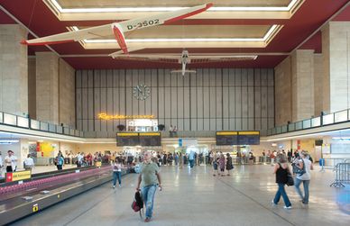 Tillbaka i Berlin och en historisk flygplats