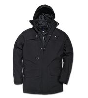 Mer om Peter Bloms nya klädmärke