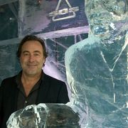 SOS öppnade iskall butik