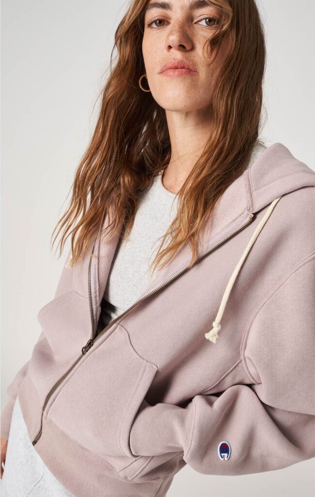 Champion rosa hoodie.