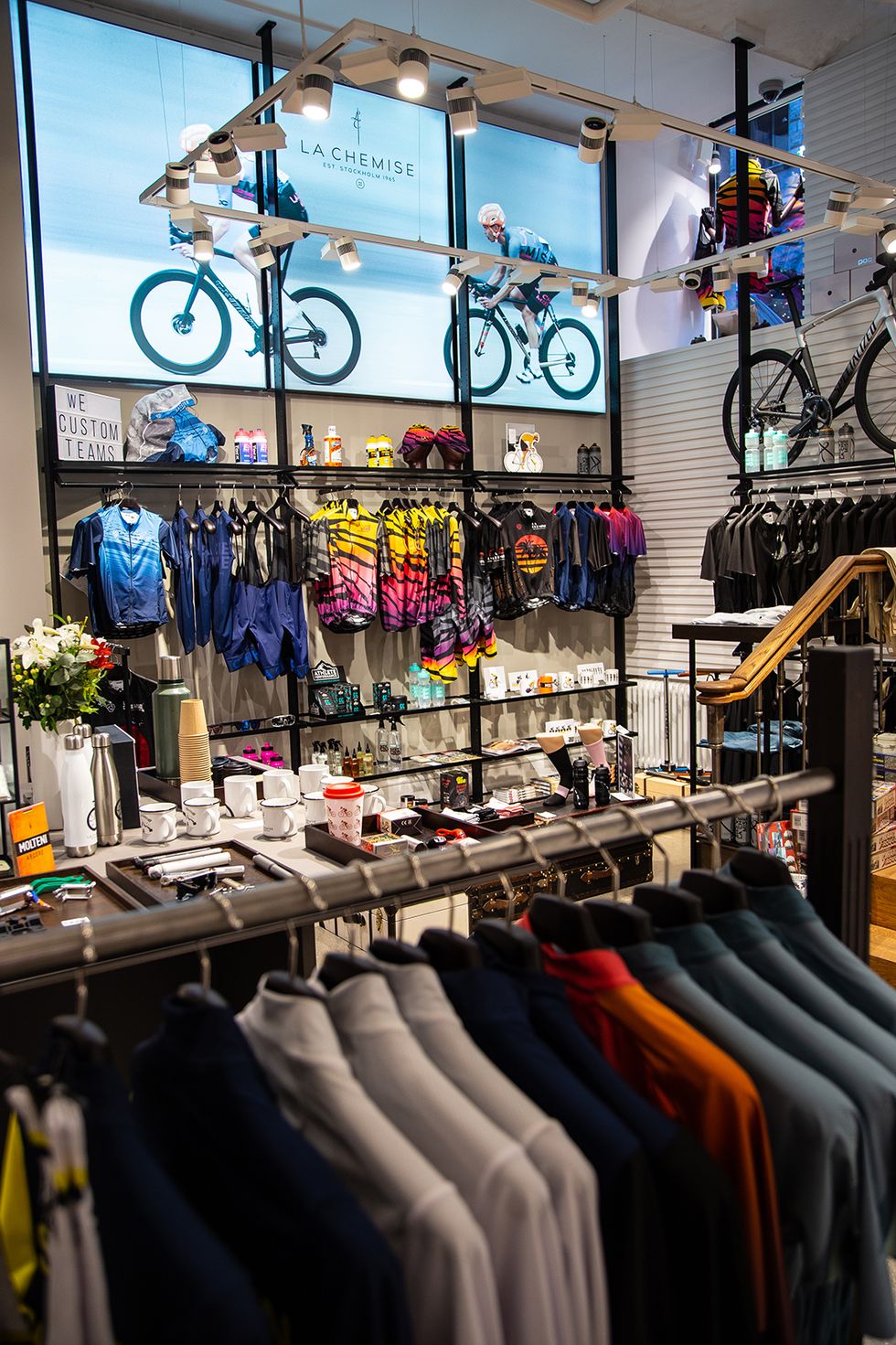 Sveriges första cykelboutique invigd