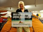 Angela vaknast på Playground